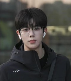 李同学